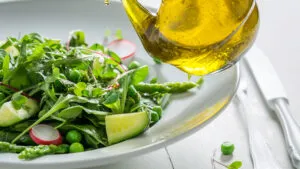 Aceite de orujo de oliva para ensaladas